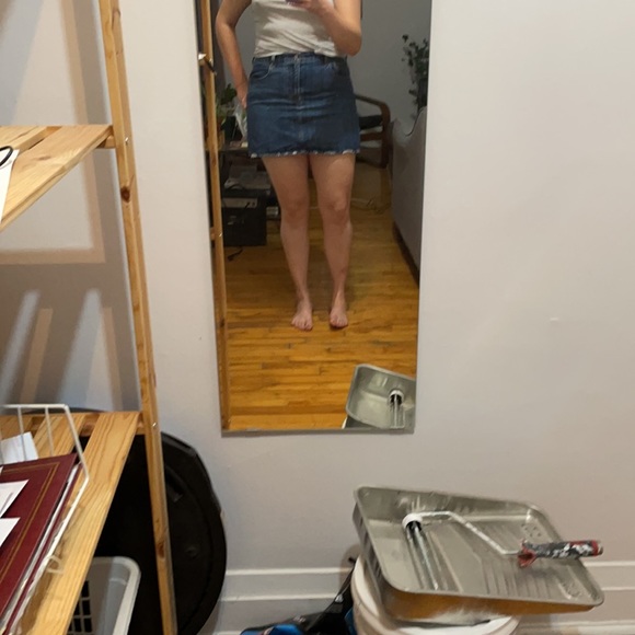 LEVI’S JEAN SHORT SKIRT - Picture 5 of 7